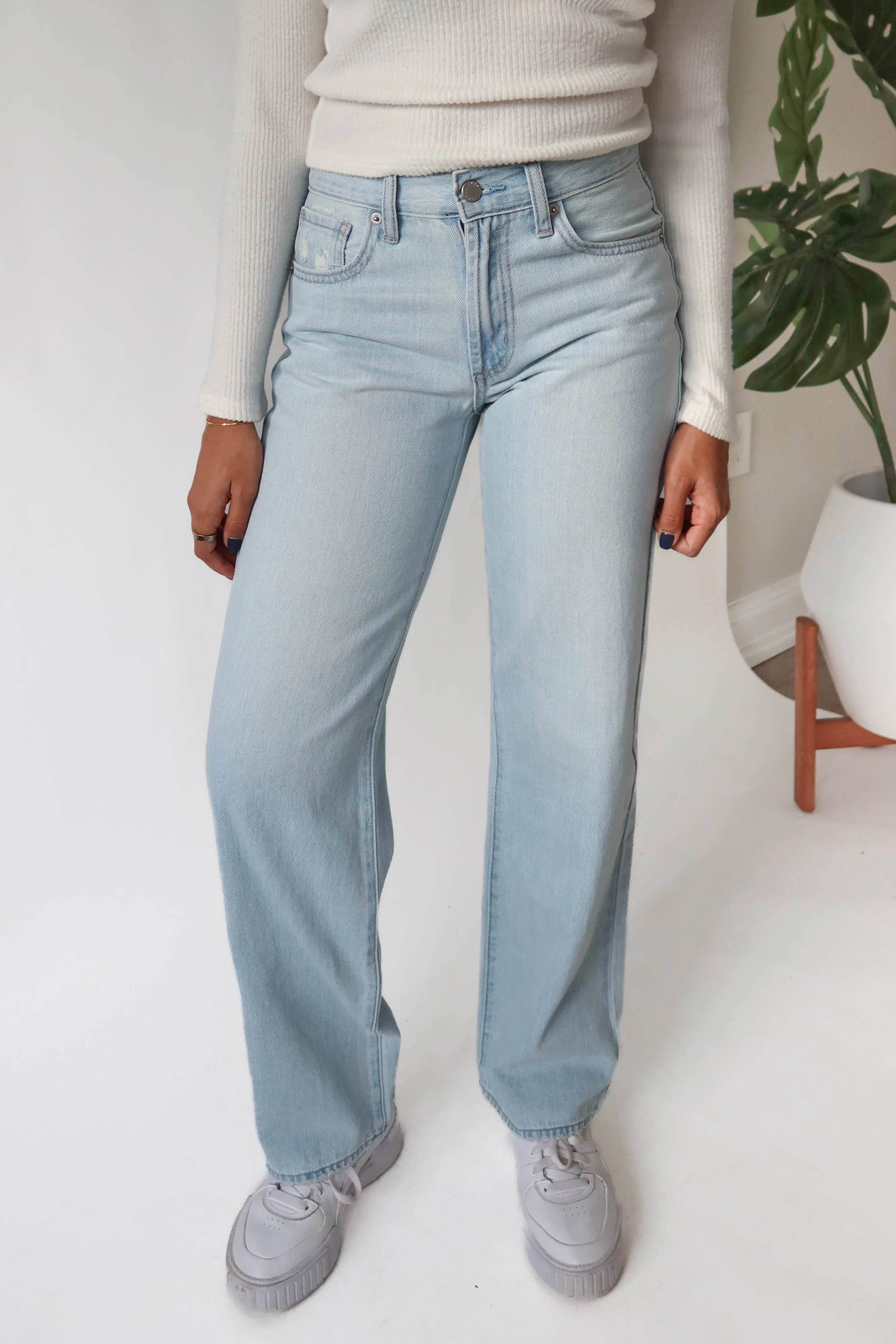 Halston Jeans - Image 2