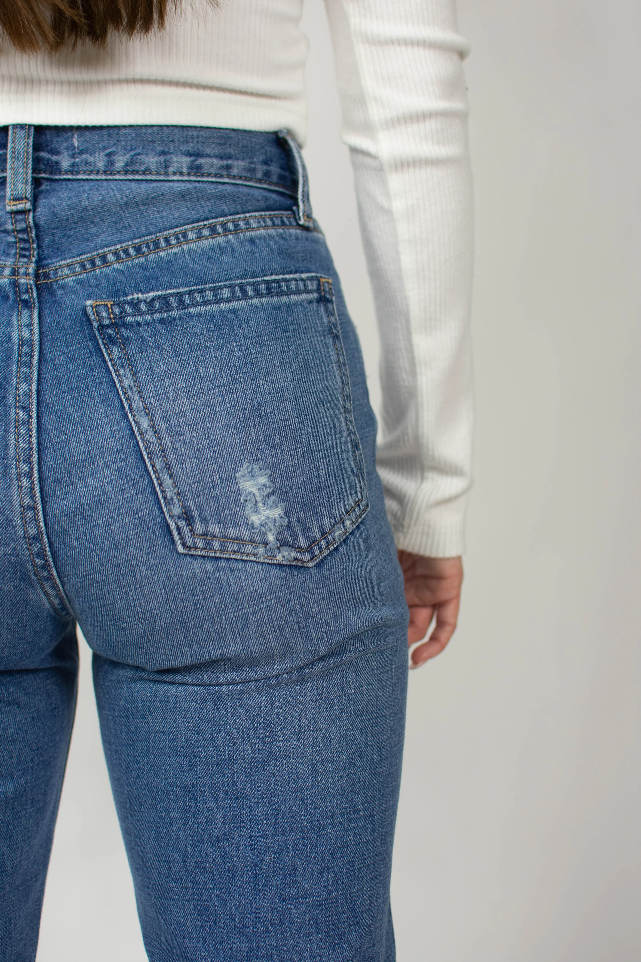 Highland Jeans in Dark Wash - Image 5