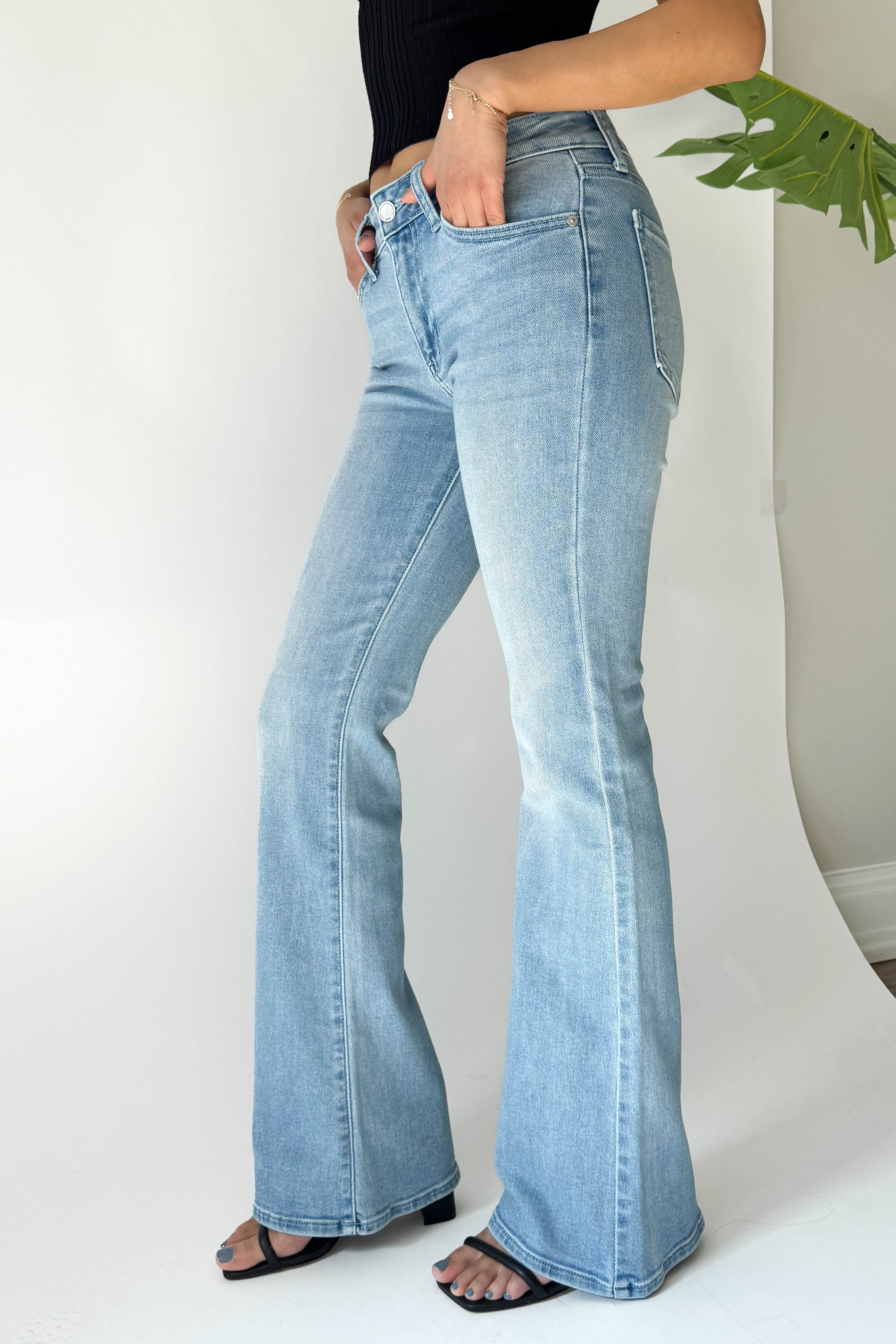Kendall Jeans - Image 3