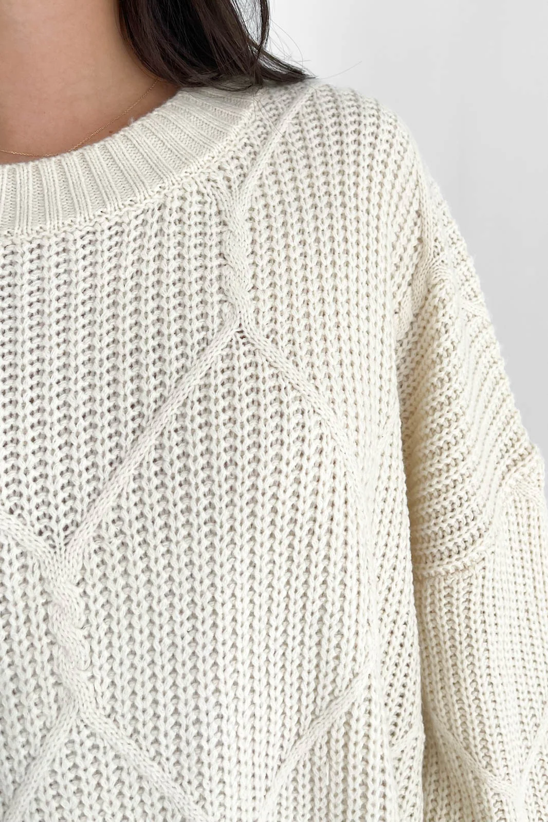 Logan Oversized Sweater in Cream - Image 6